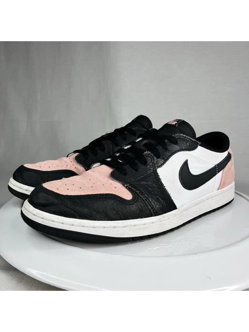 Jordan 1 Low OG Bleached Coral Men’s Size 11.5